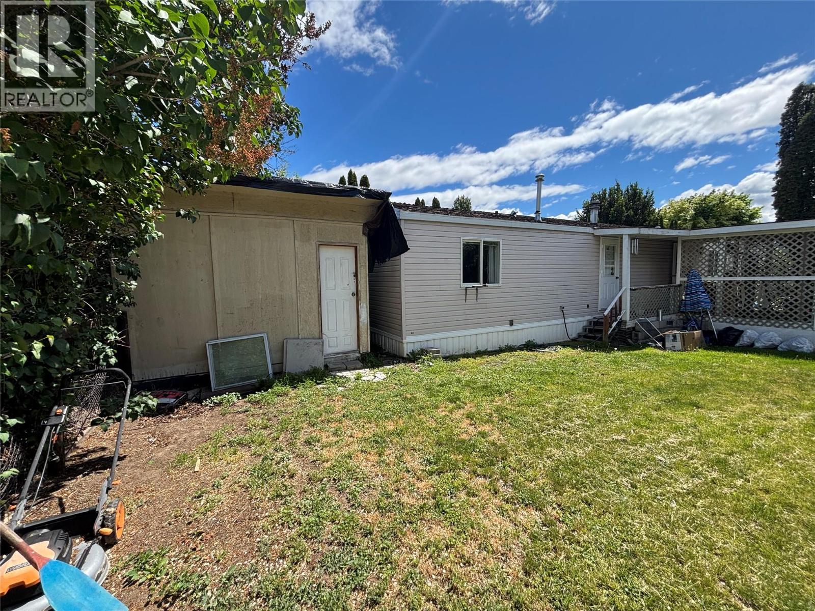 2005 Boucherie Road Unit# 27