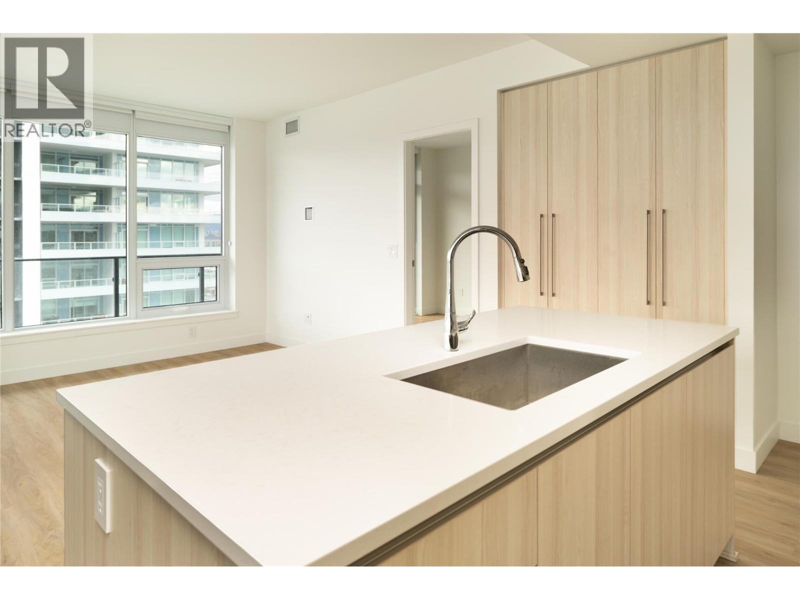 238 Leon Avenue Unit# 1602