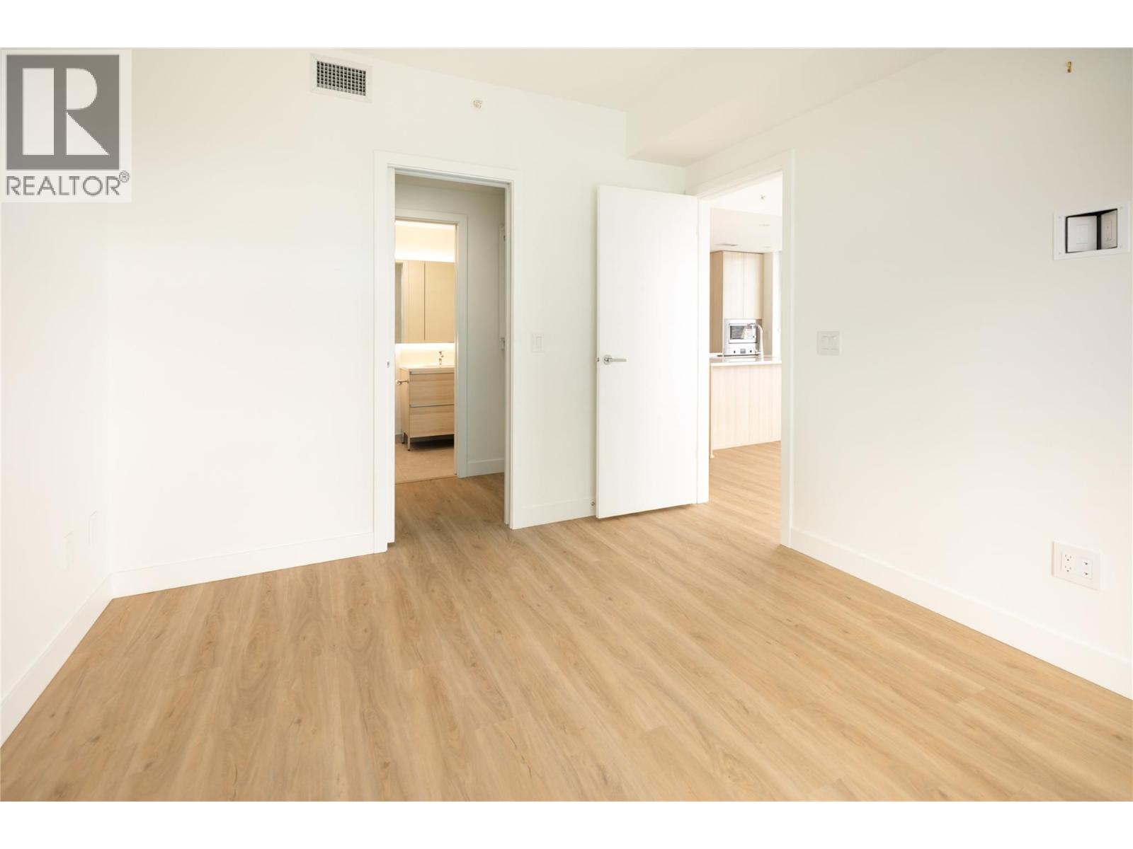 238 Leon Avenue Unit# 1602