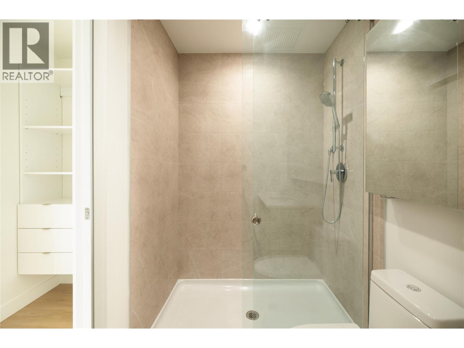 238 Leon Avenue Unit# 1602