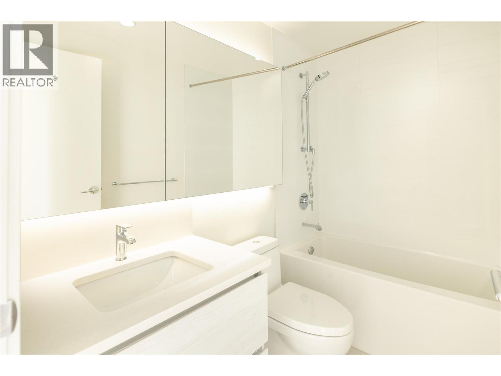 238 Leon Avenue Unit# 1602