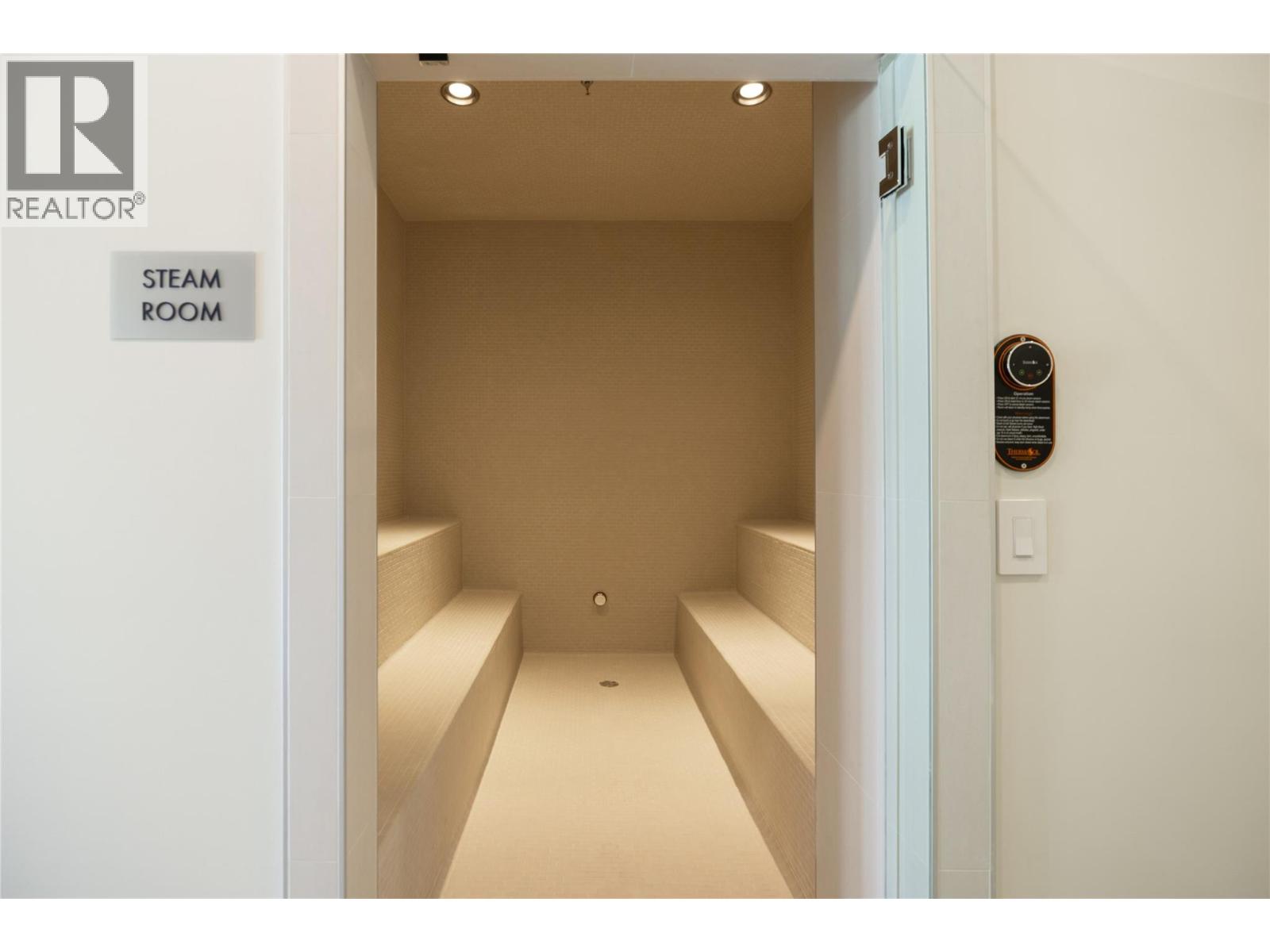 238 Leon Avenue Unit# 1602
