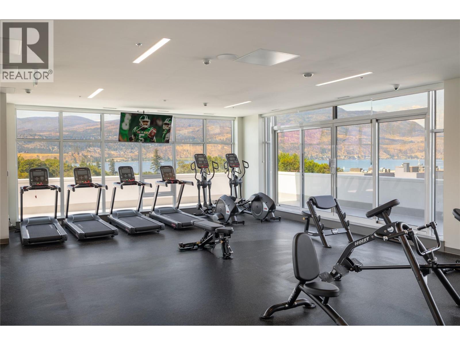 238 Leon Avenue Unit# 1602