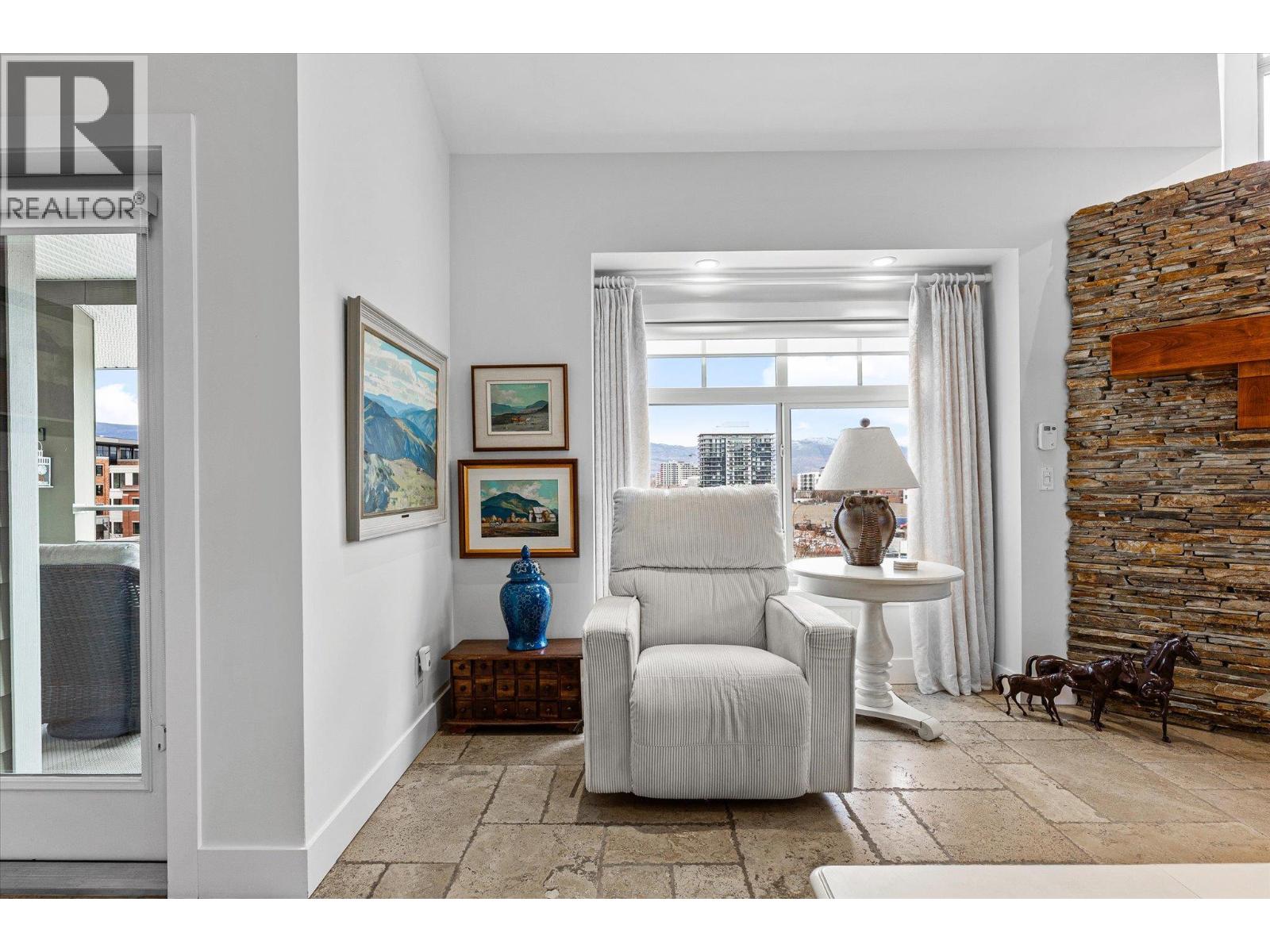 538 McKay Avenue Unit# 401