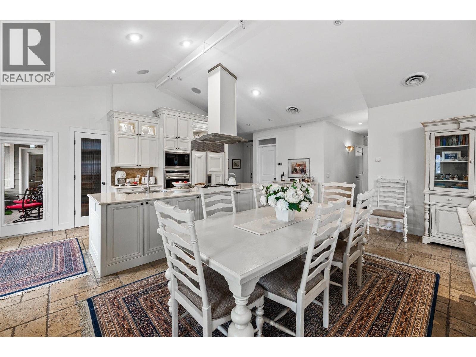 538 McKay Avenue Unit# 401