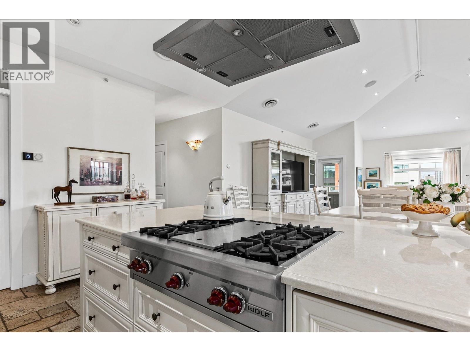 538 McKay Avenue Unit# 401