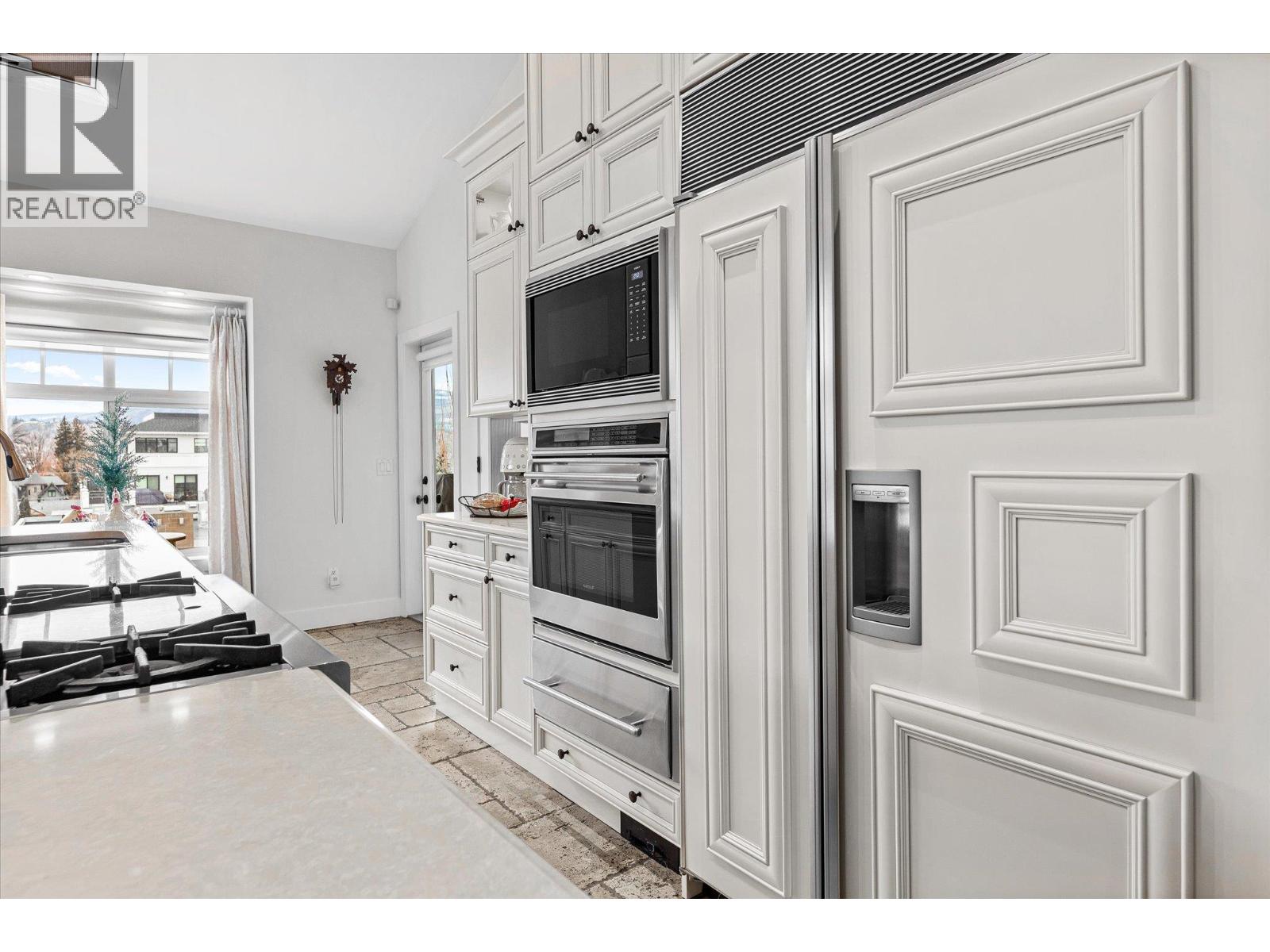 538 McKay Avenue Unit# 401