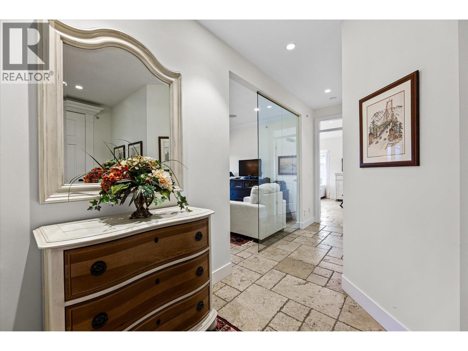 538 McKay Avenue Unit# 401