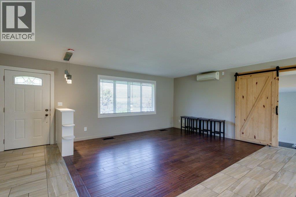 2559 Benvoulin Road