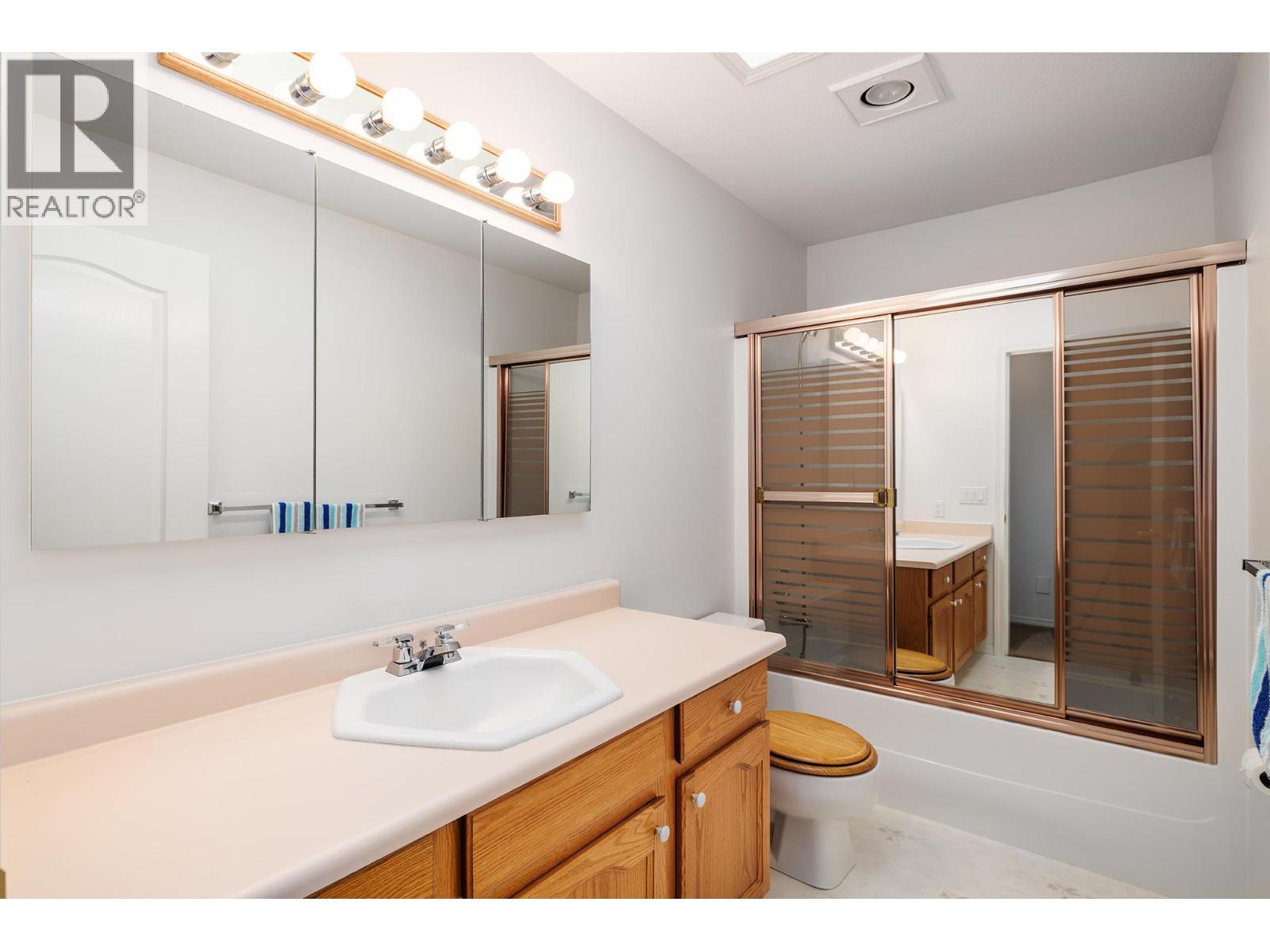 615 GLENMEADOWS Road Unit# 29