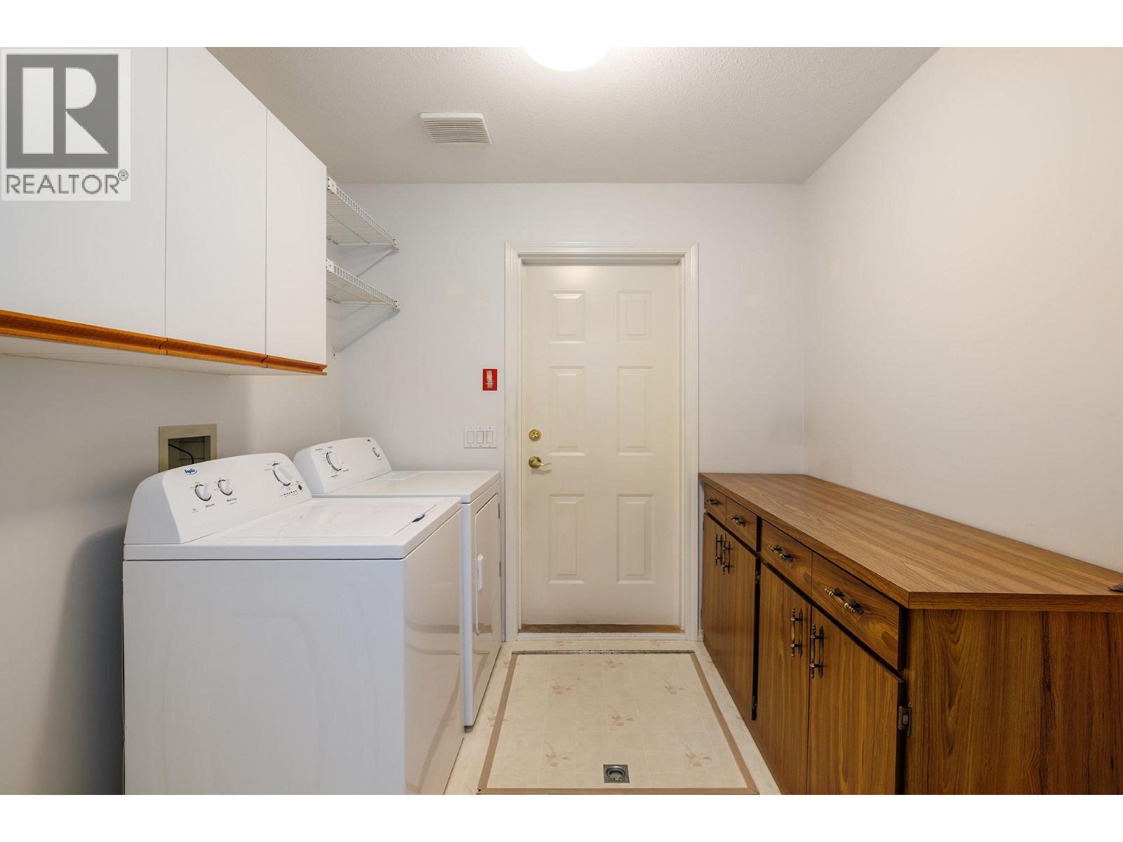 615 GLENMEADOWS Road Unit# 29
