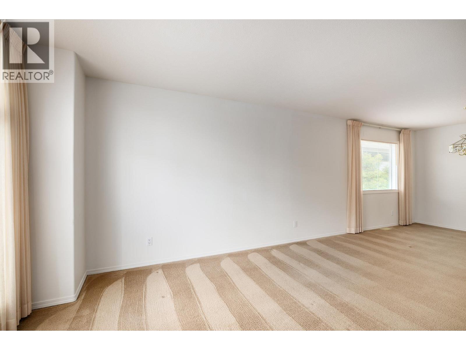615 GLENMEADOWS Road Unit# 29