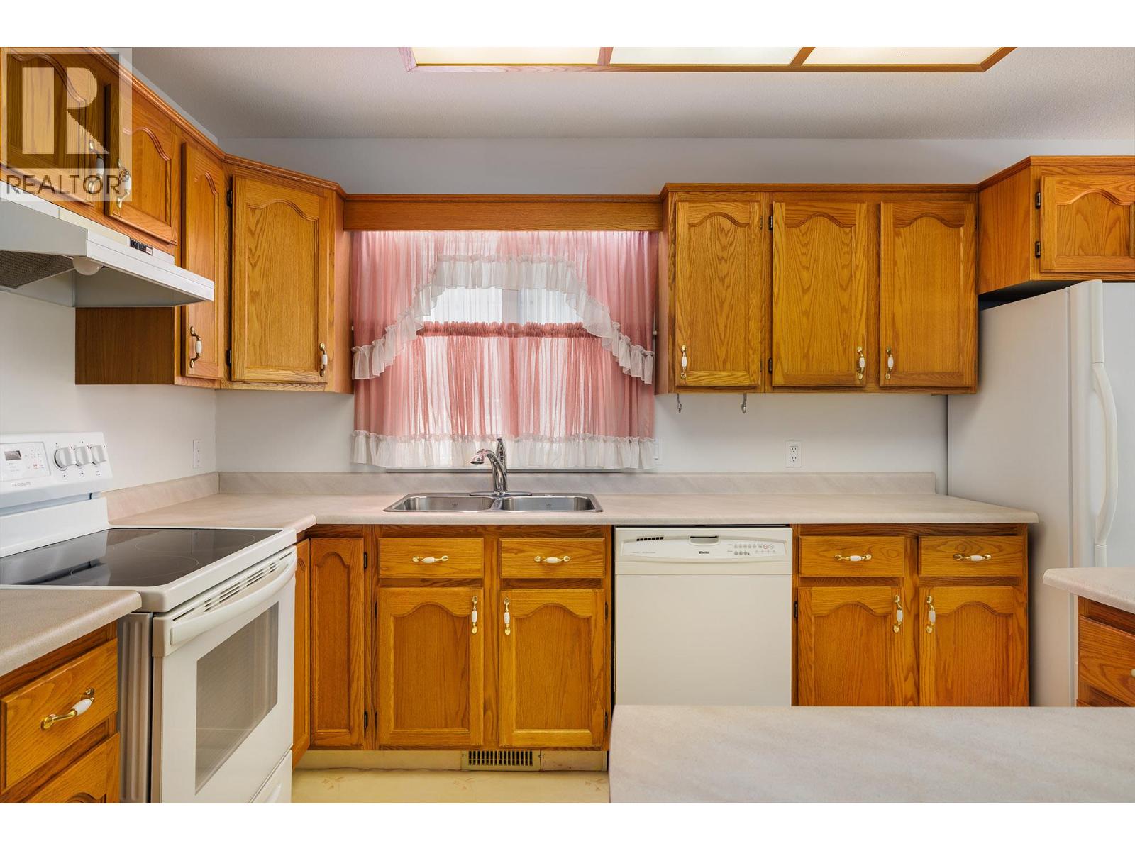615 GLENMEADOWS Road Unit# 29