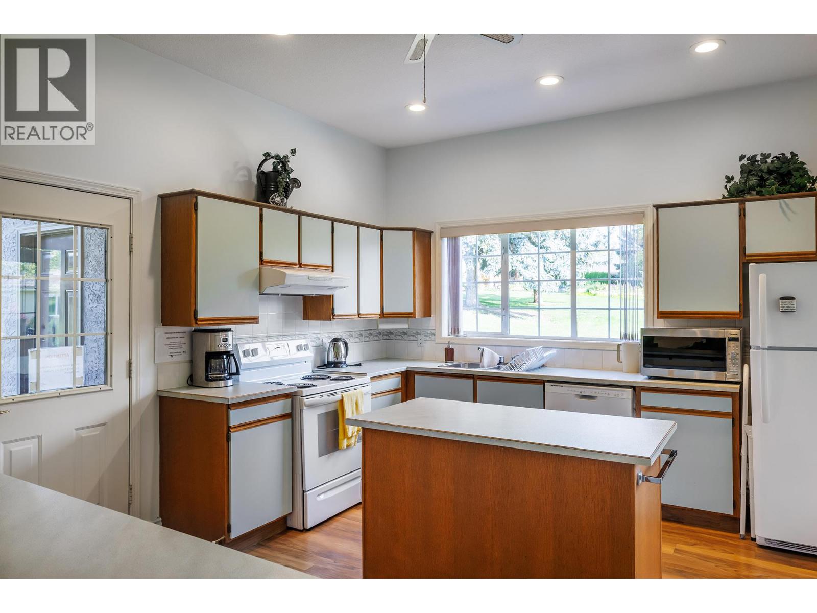 615 GLENMEADOWS Road Unit# 29