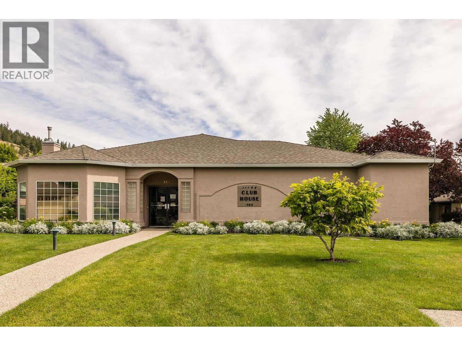 615 GLENMEADOWS Road Unit# 29