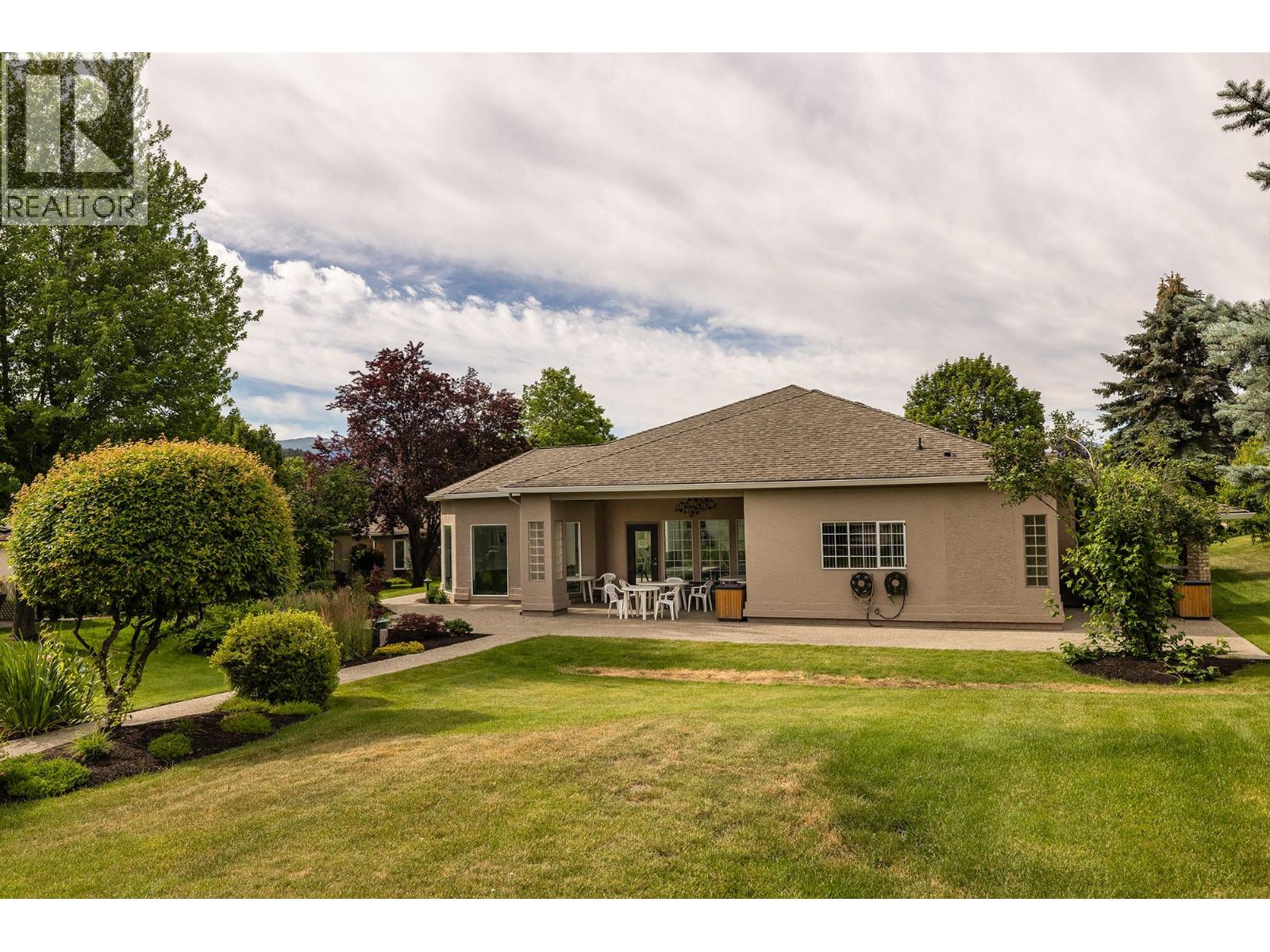 615 GLENMEADOWS Road Unit# 29