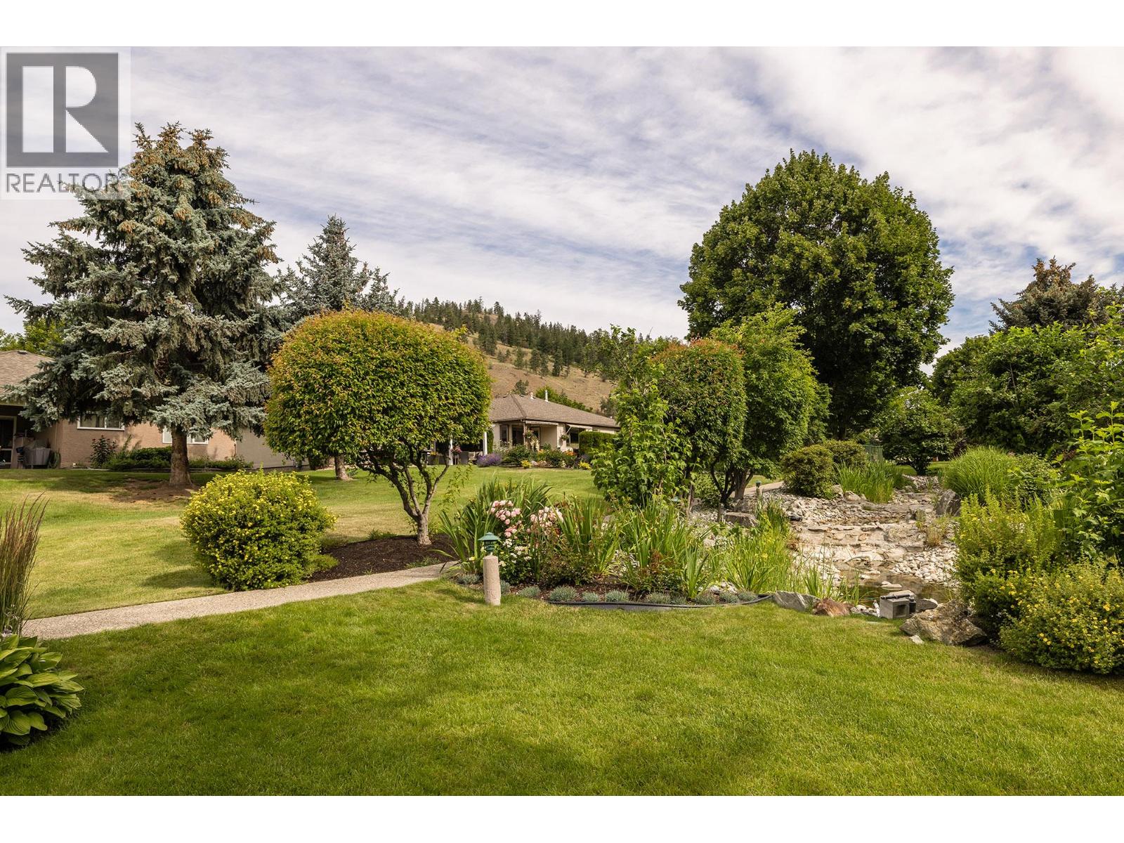 615 GLENMEADOWS Road Unit# 29