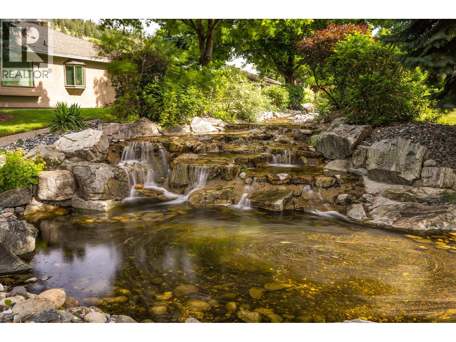 615 GLENMEADOWS Road Unit# 29