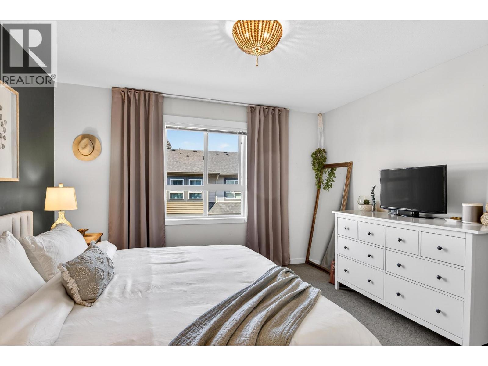 680 Old Meadows Road Unit# 33