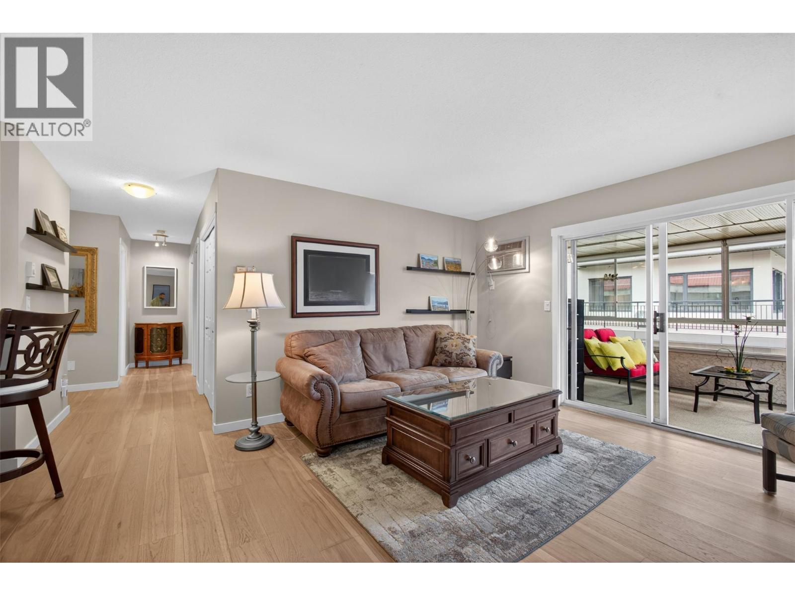 1534 Lawrence Avenue Unit# 306