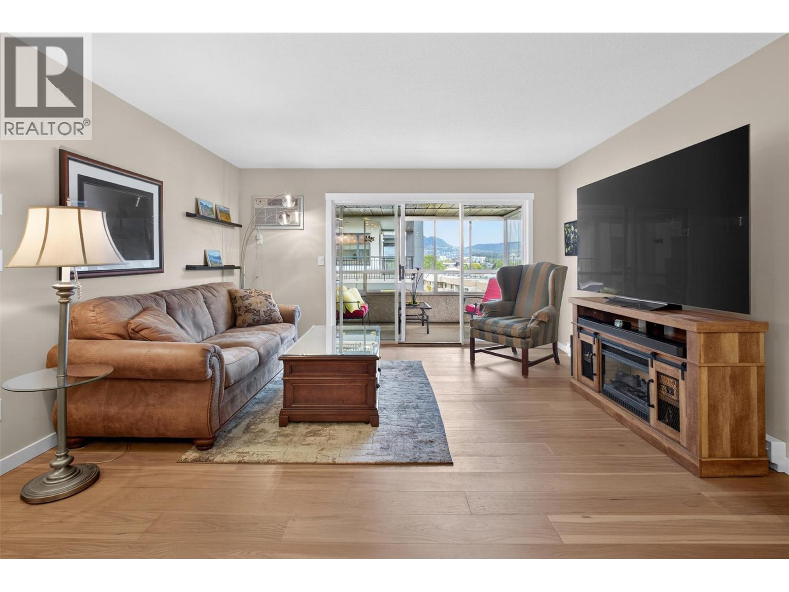 1534 Lawrence Avenue Unit# 306