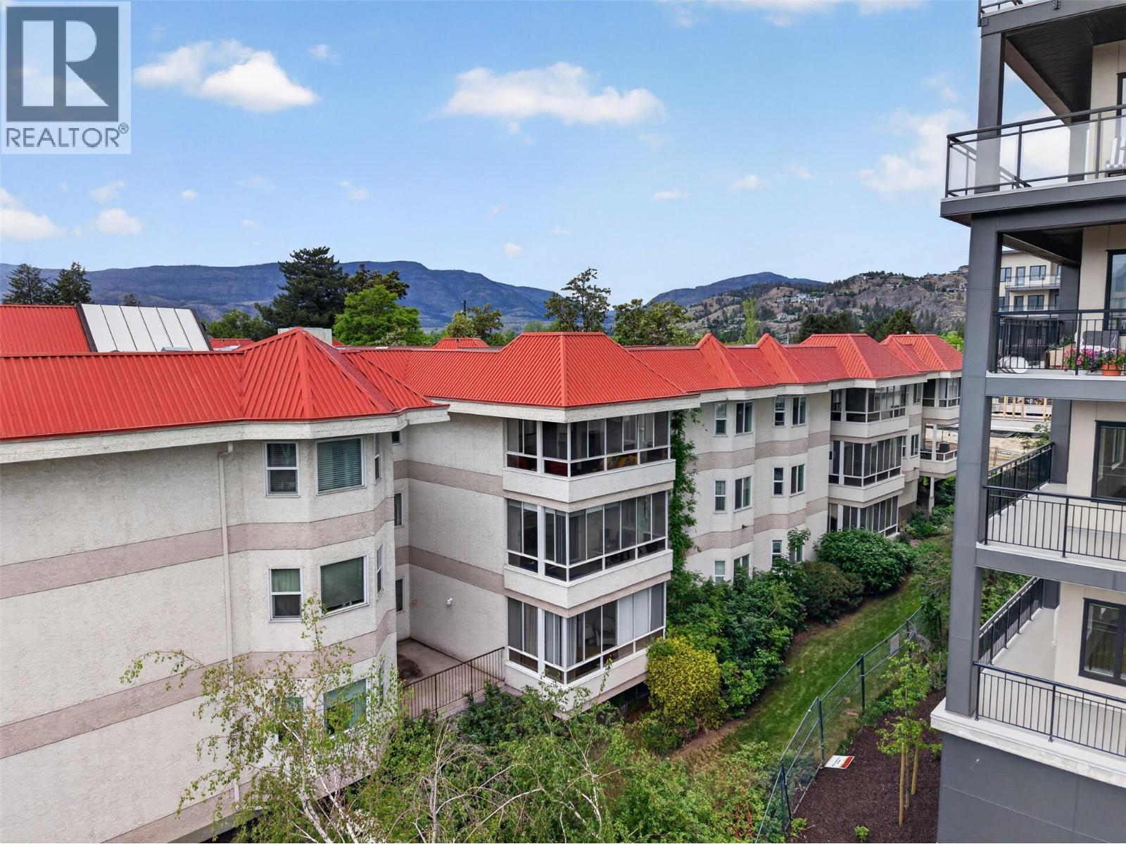 1534 Lawrence Avenue Unit# 306