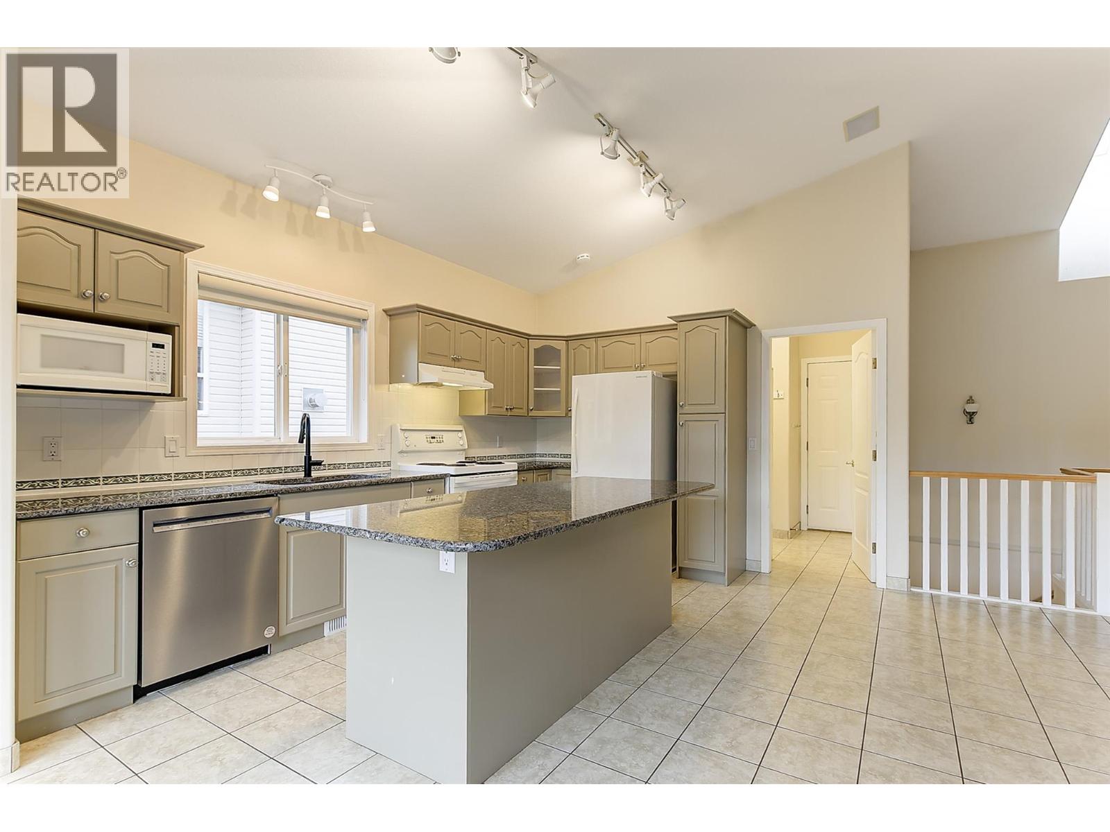 3244 Deer Ridge Court