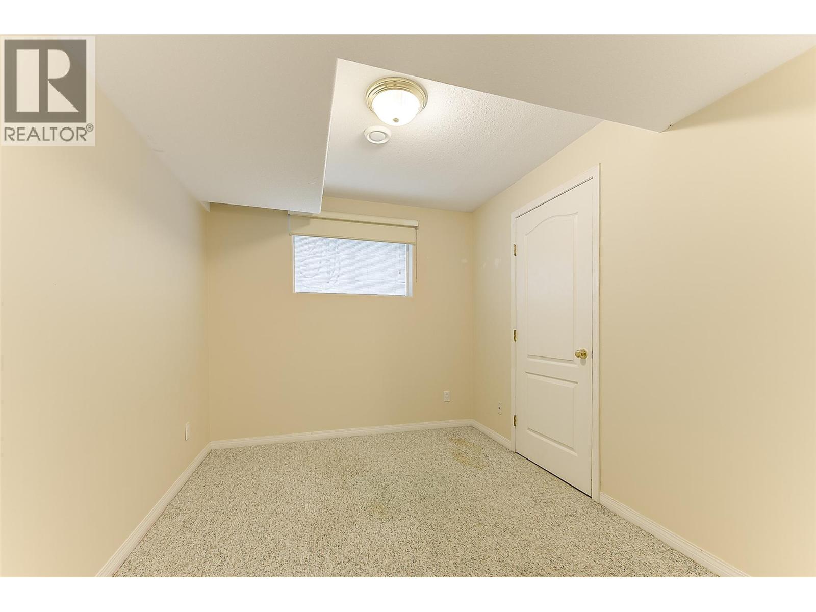 3244 Deer Ridge Court