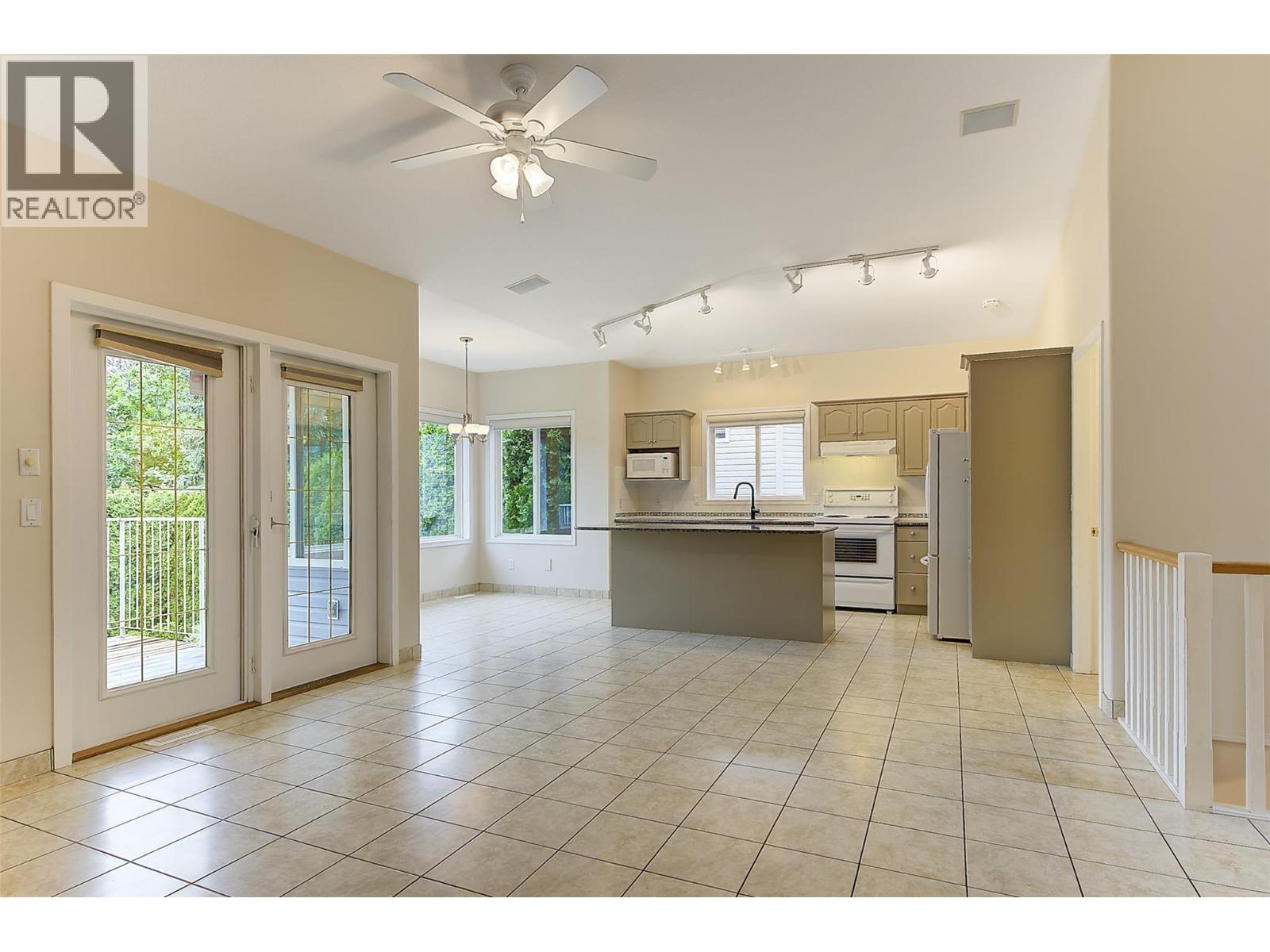 3244 Deer Ridge Court