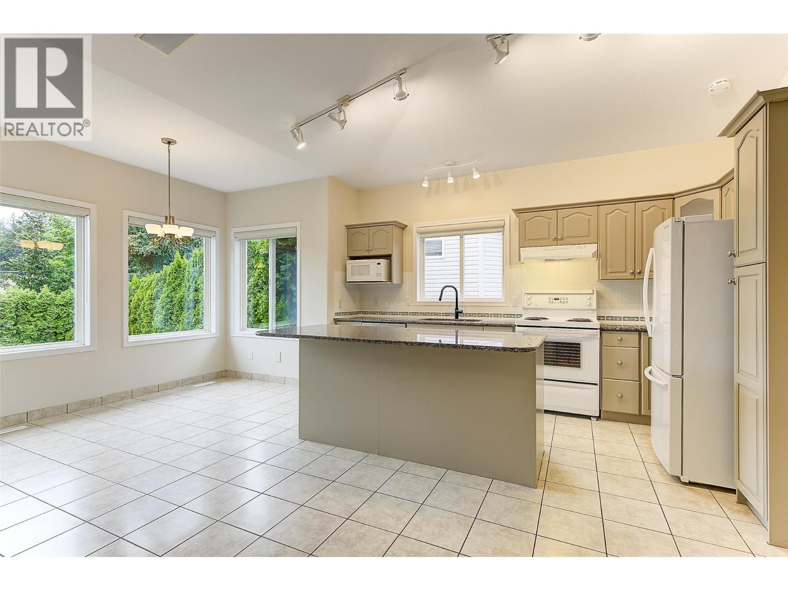 3244 Deer Ridge Court