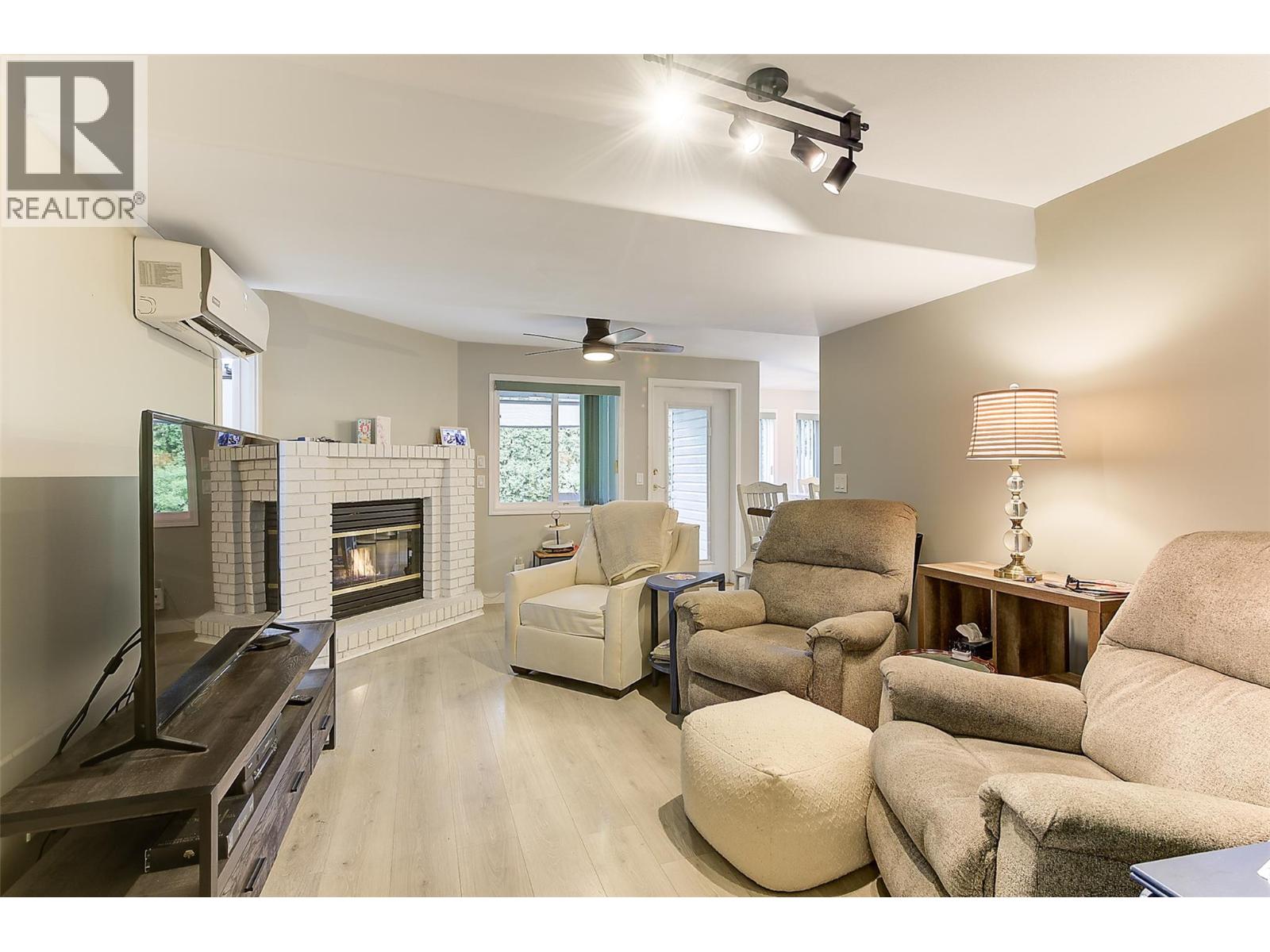 3244 Deer Ridge Court
