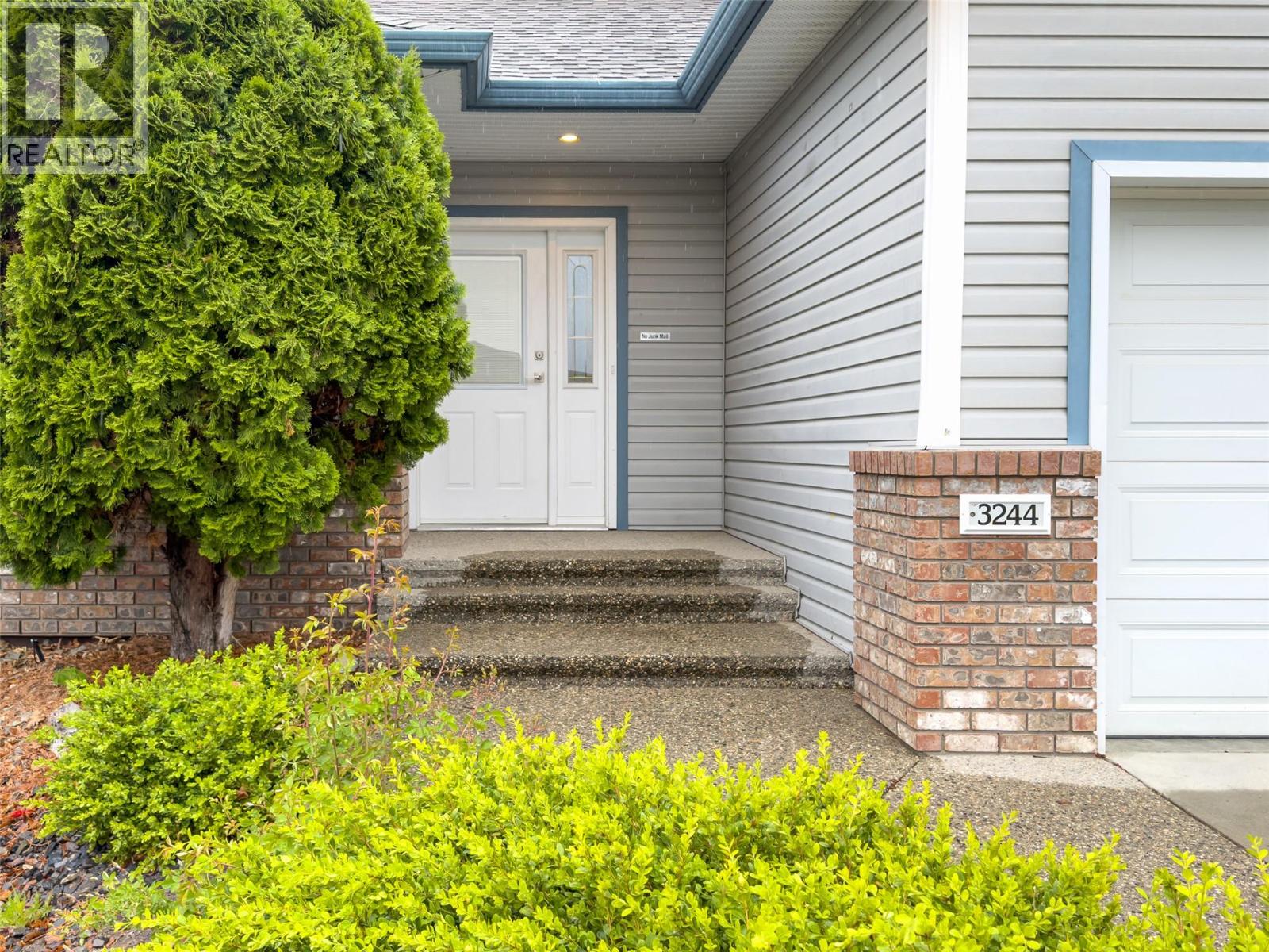 3244 Deer Ridge Court