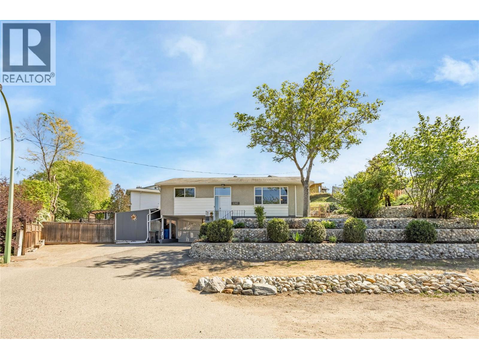 1385 Orchard Drive