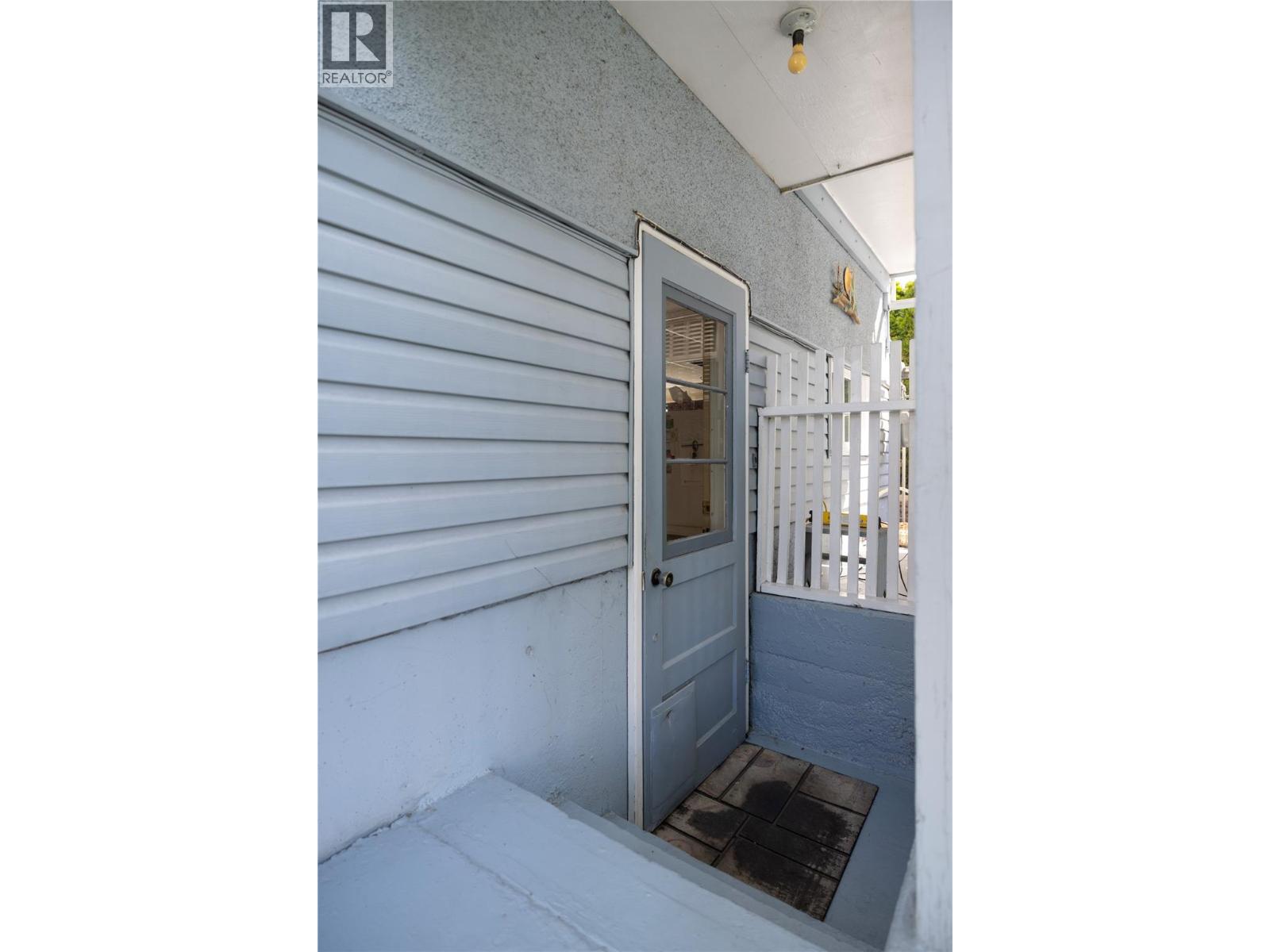 661 Bay Avenue