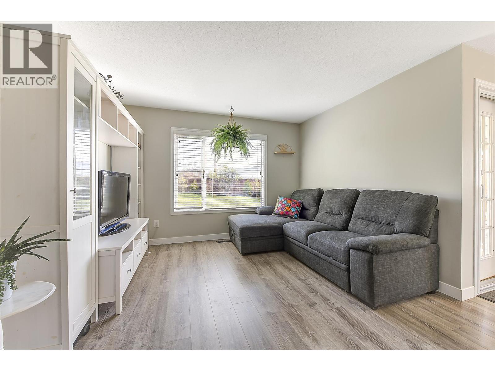 1260 Raymer Avenue Unit# 449