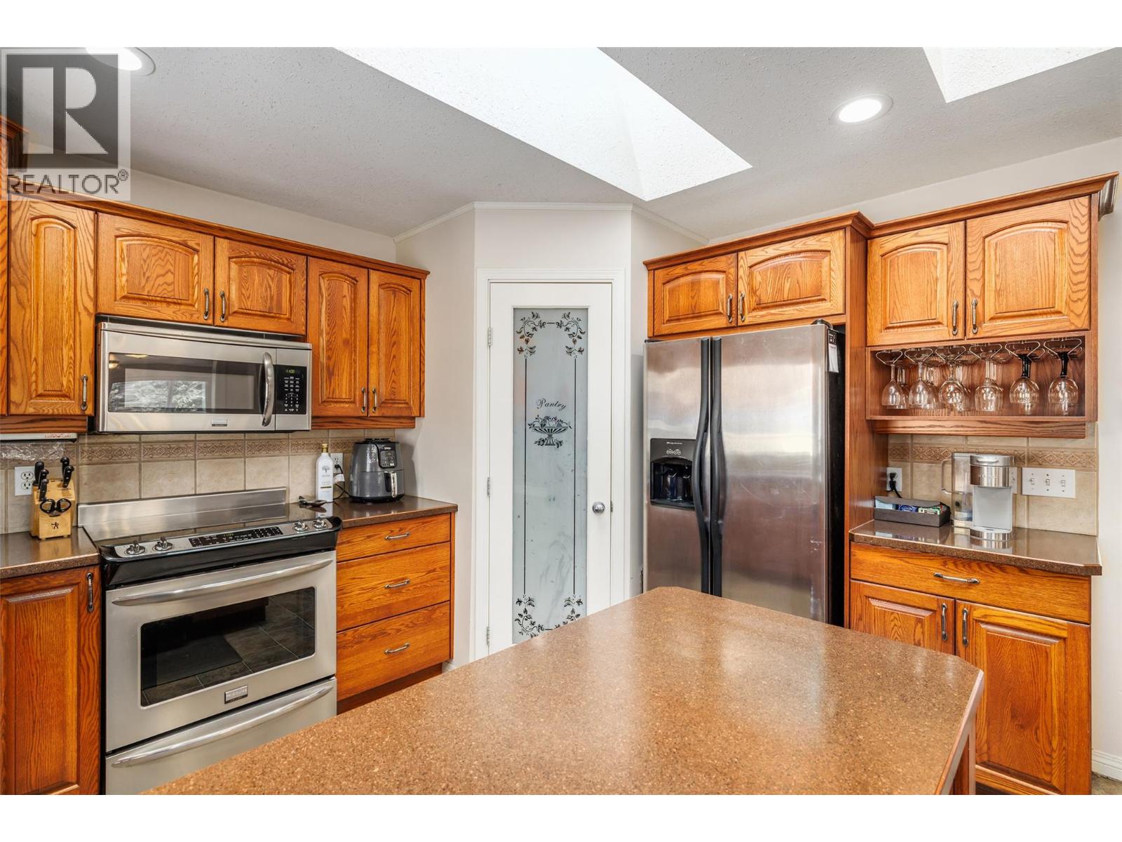 7992 Falcon Ridge Crescent