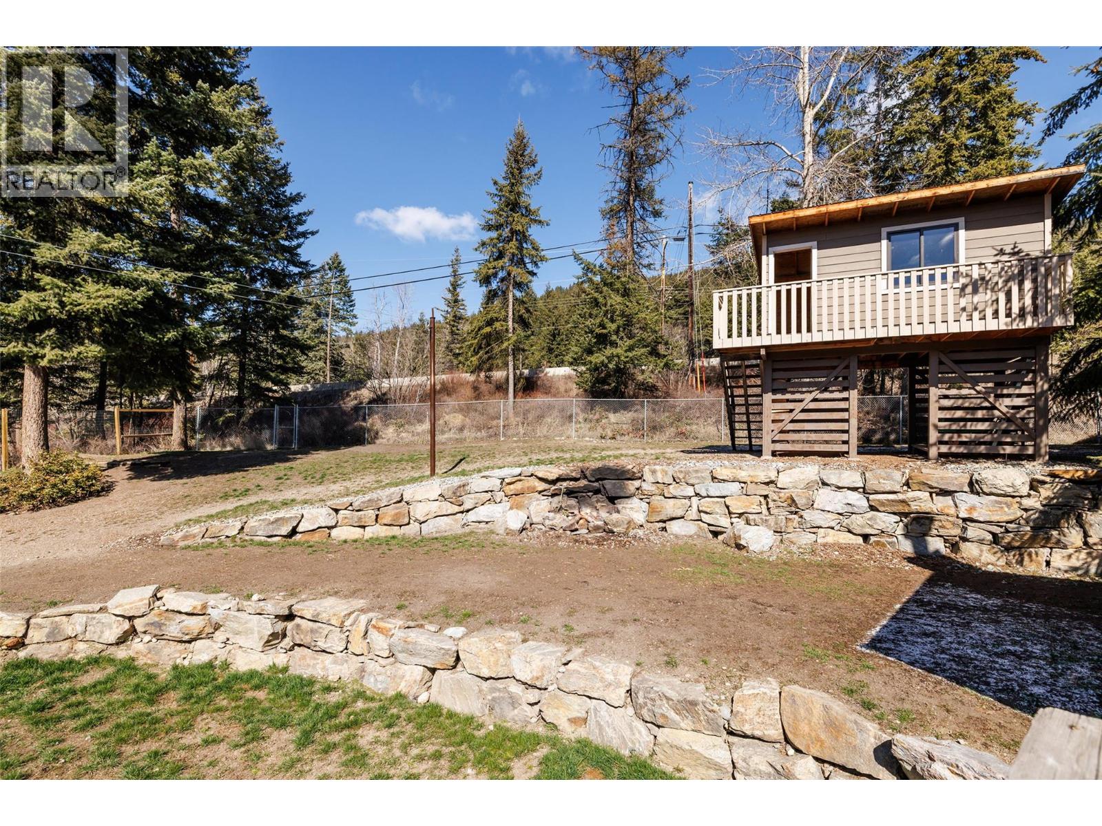 7992 Falcon Ridge Crescent