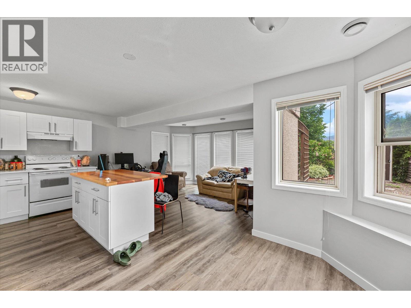 3069 Quail Crescent