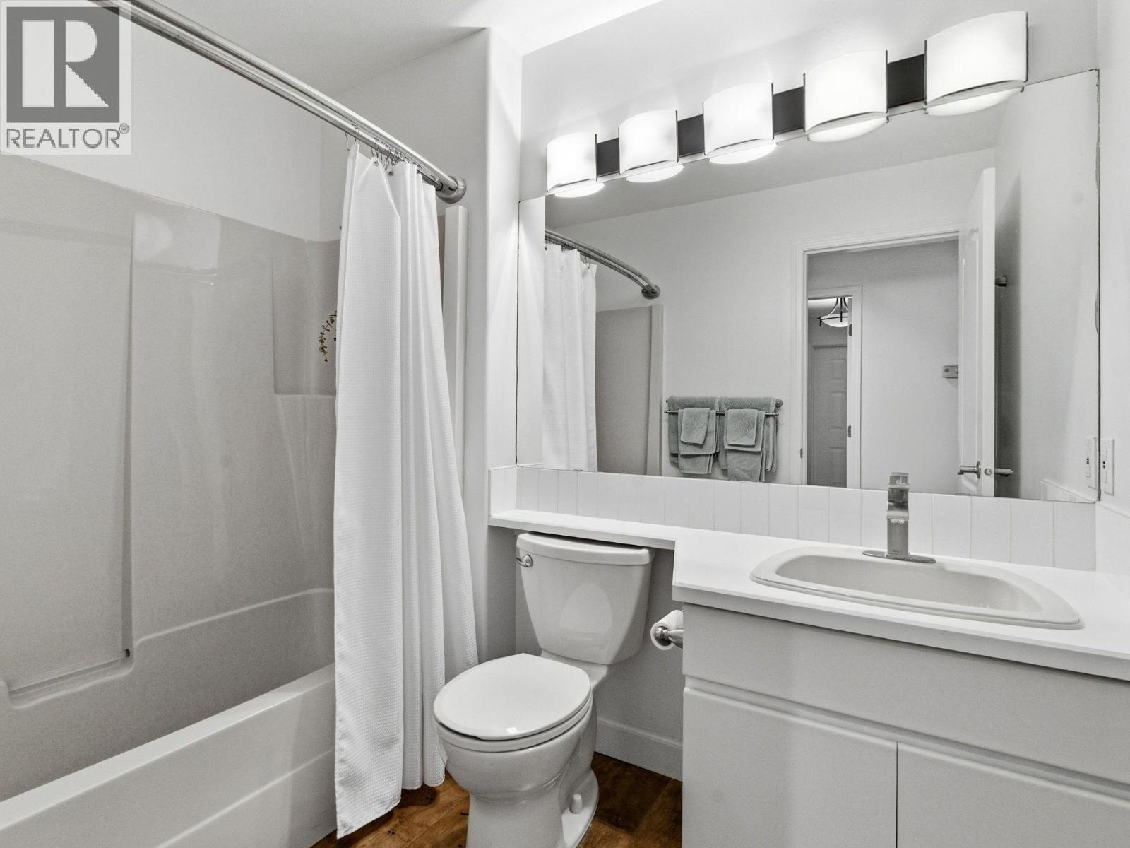 650 Lexington Drive Unit# 304