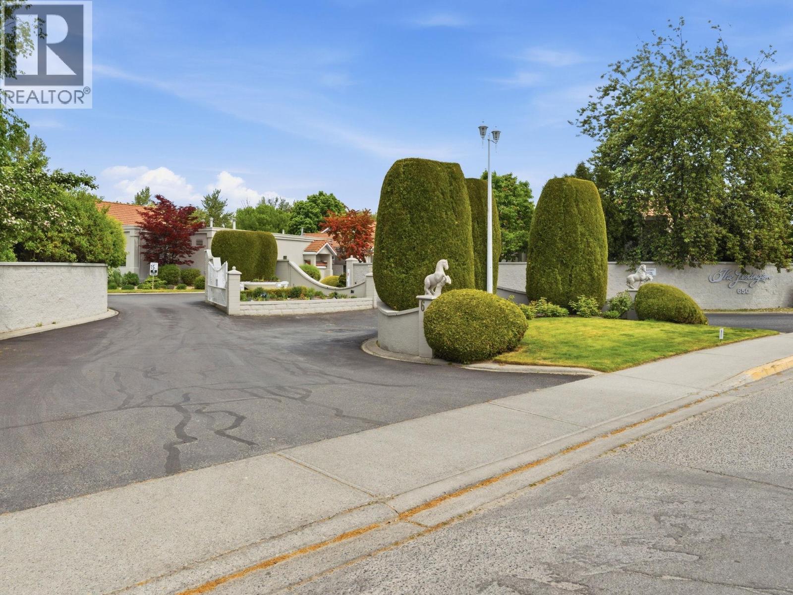 650 Lexington Drive Unit# 304