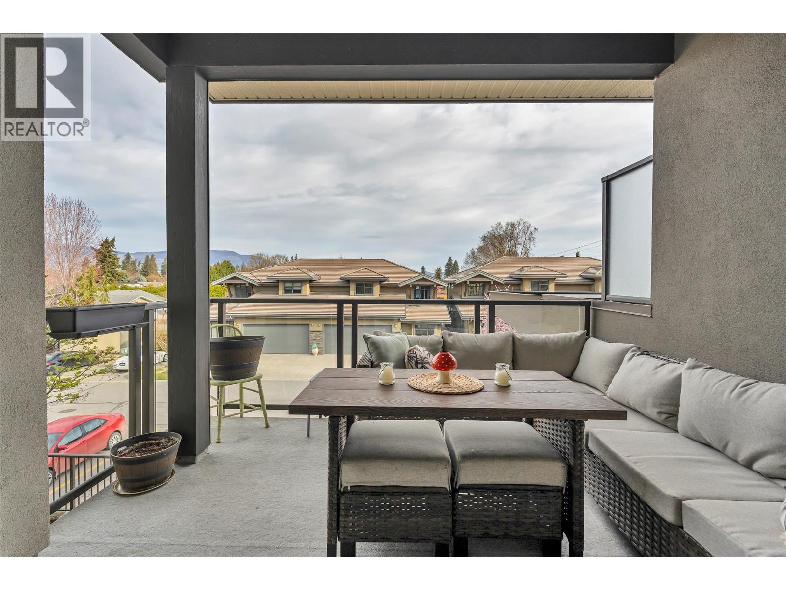 4380 Lakeshore Road Unit# 210