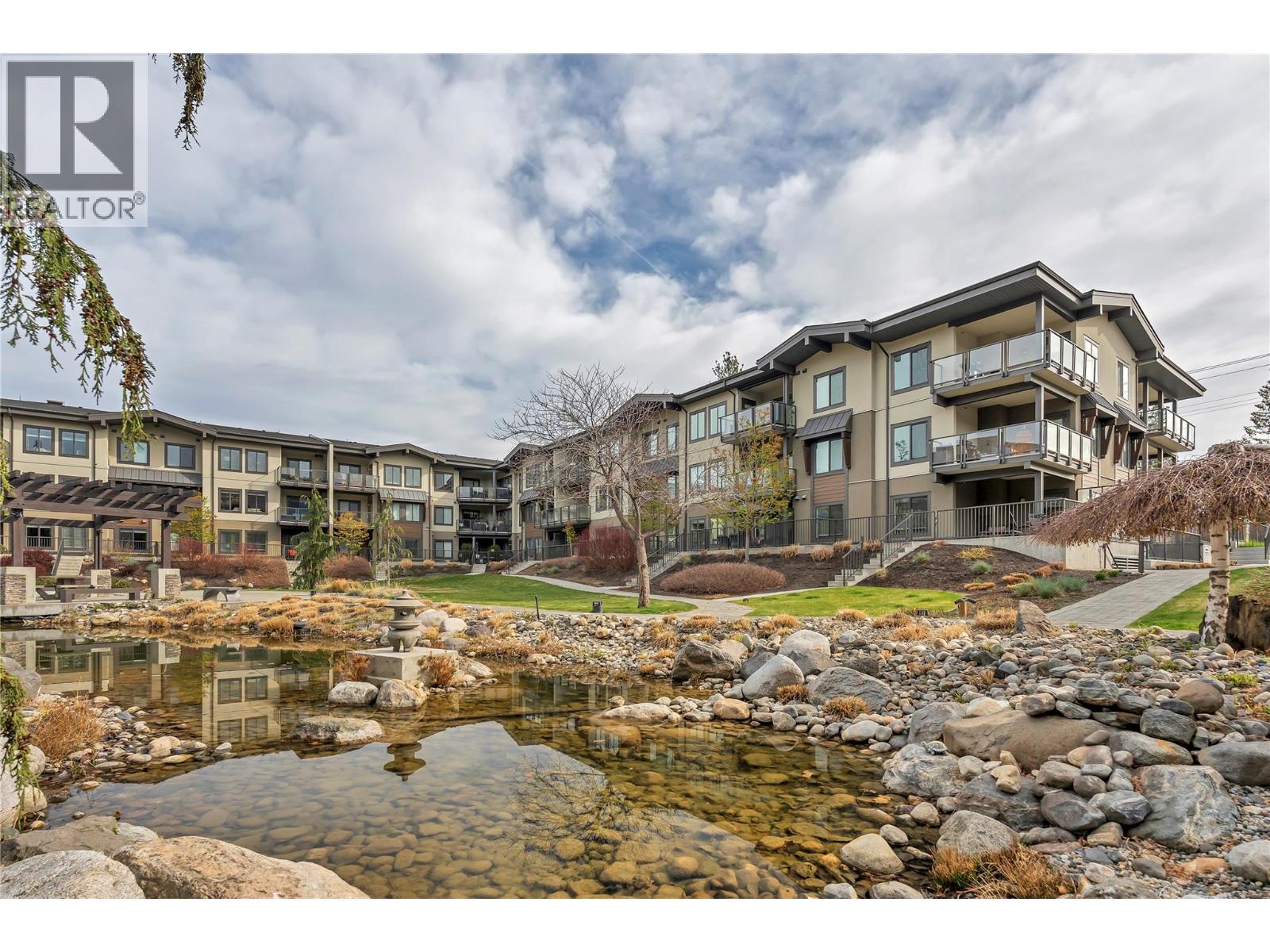 4380 Lakeshore Road Unit# 210