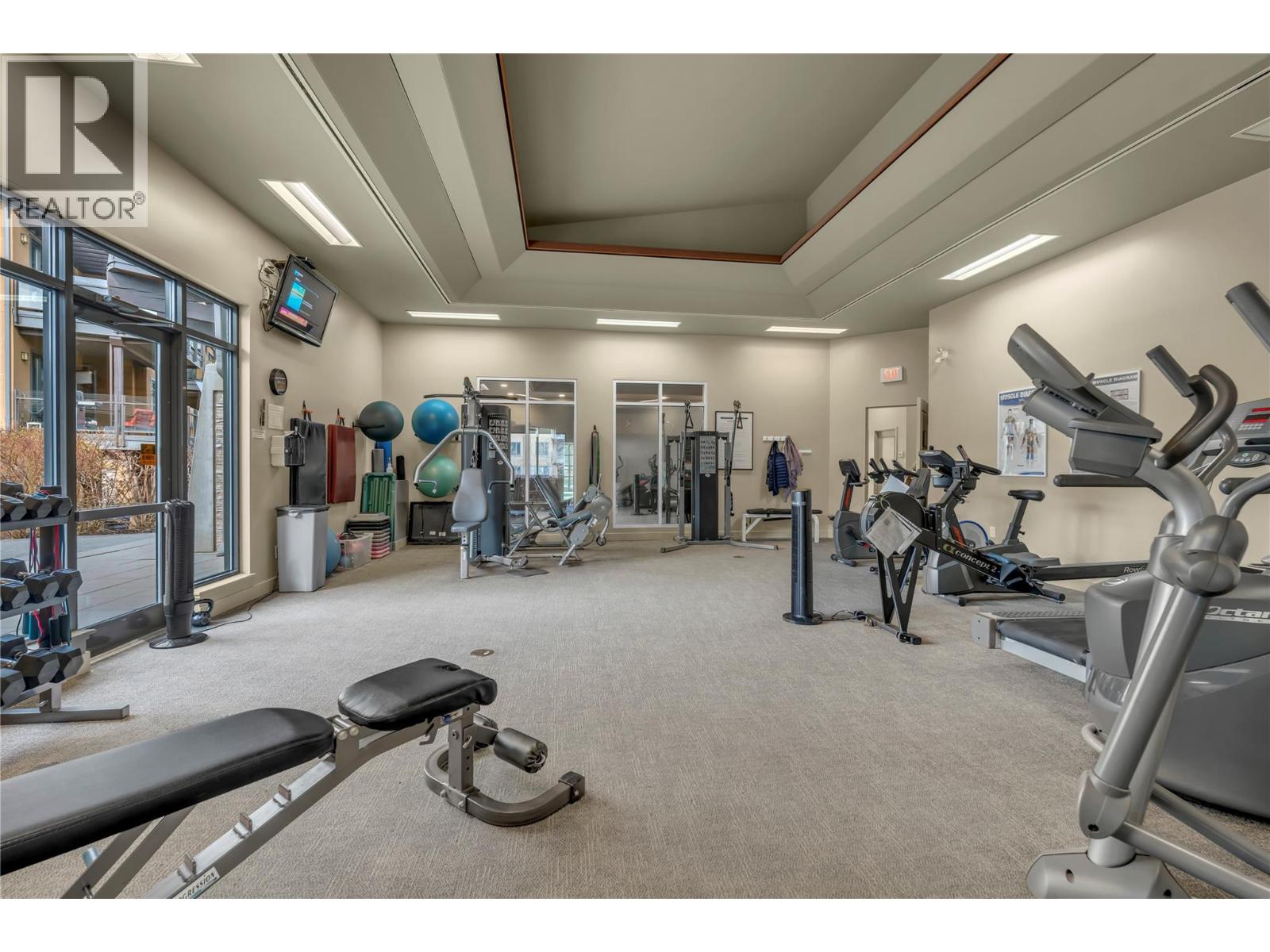 4380 Lakeshore Road Unit# 210