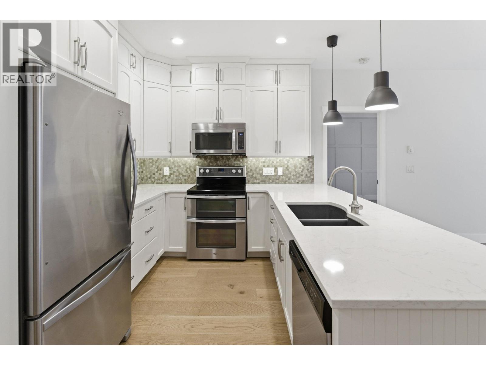 3739 Casorso Road Unit# 108 Lot# 8