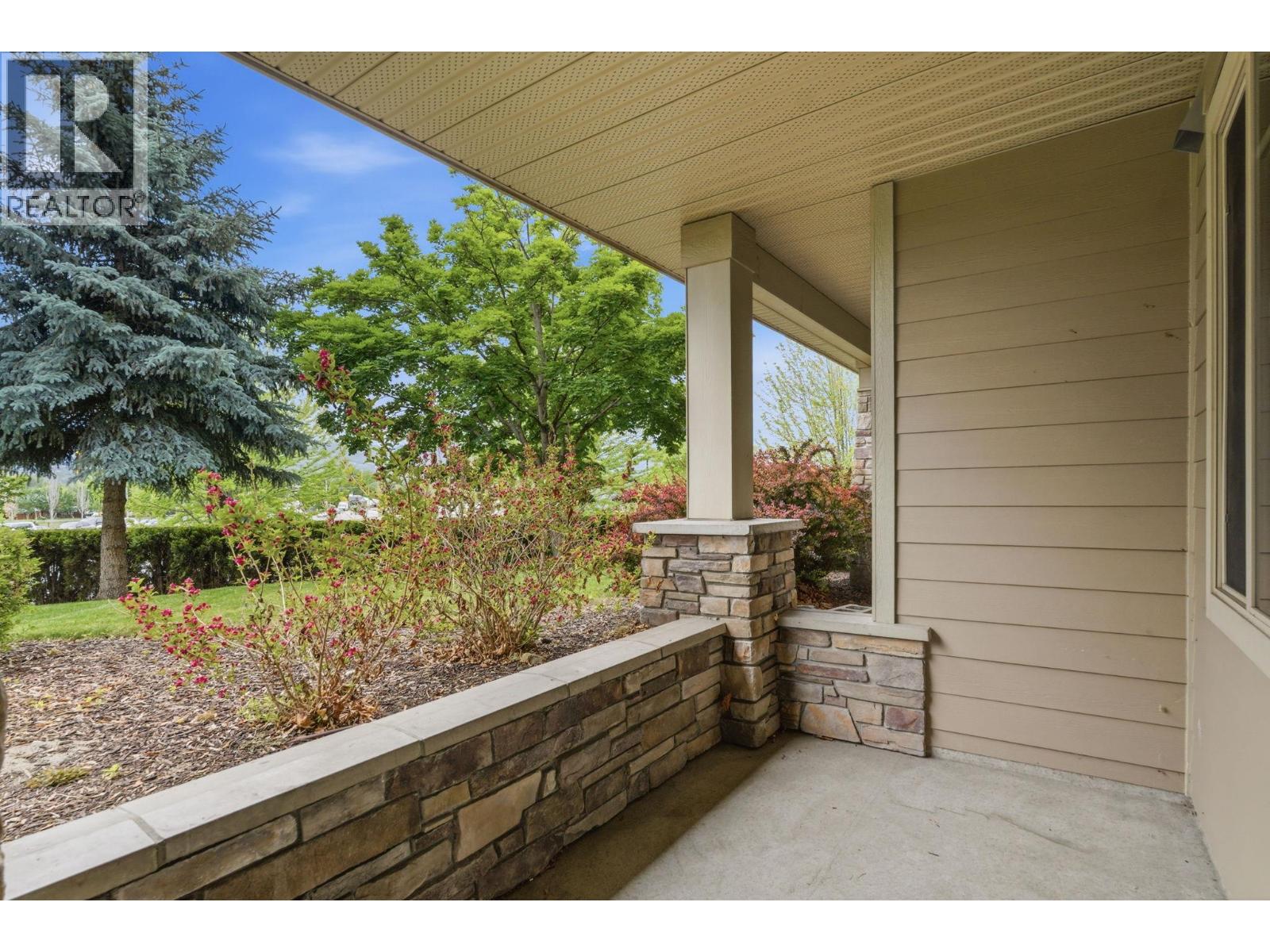 3739 Casorso Road Unit# 108 Lot# 8