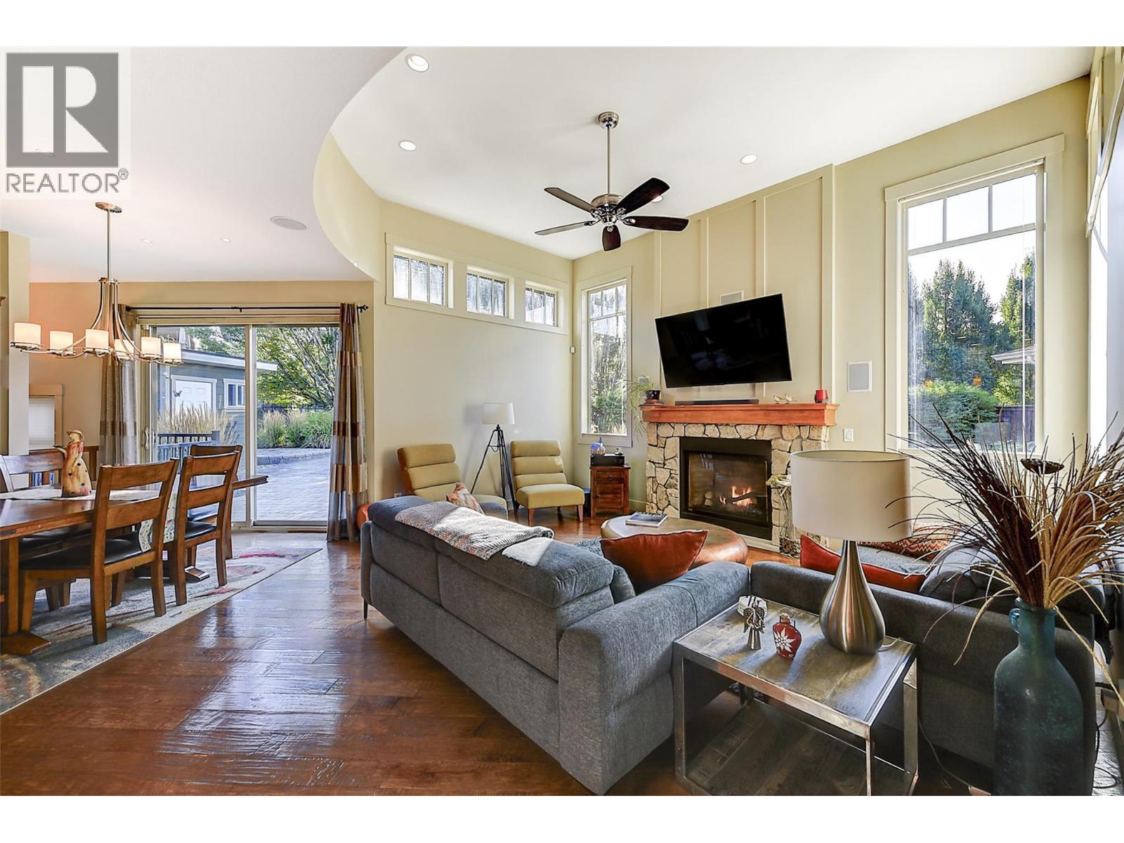 1147 Glenview Court