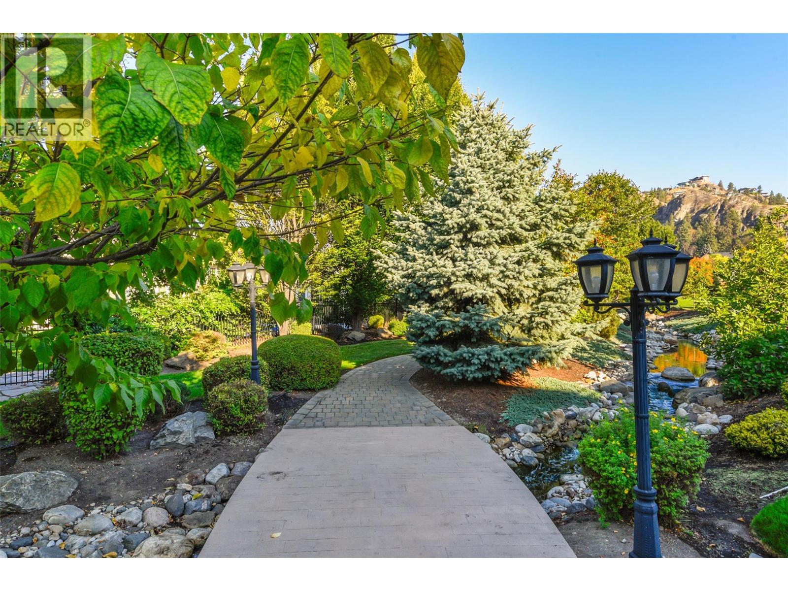 1147 Glenview Court