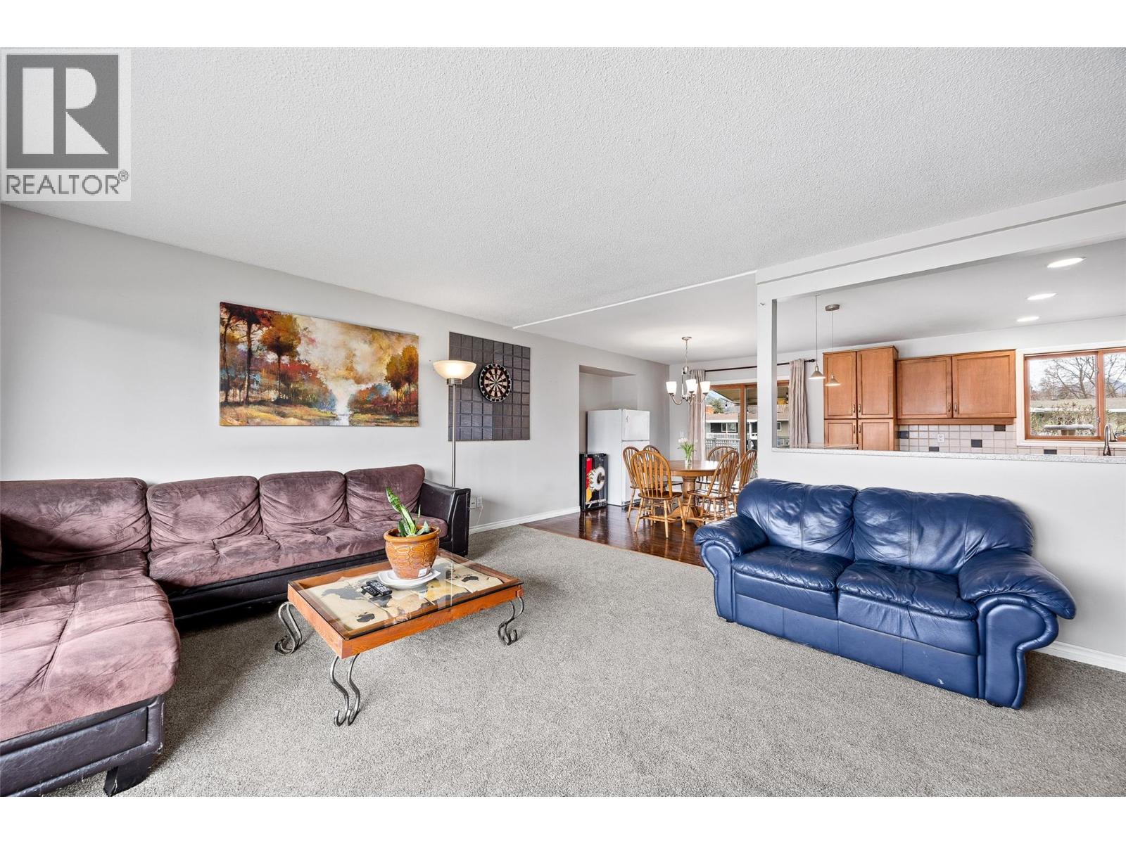 1394 Lombardy Square