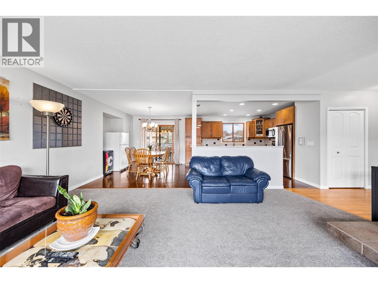 1394 Lombardy Square