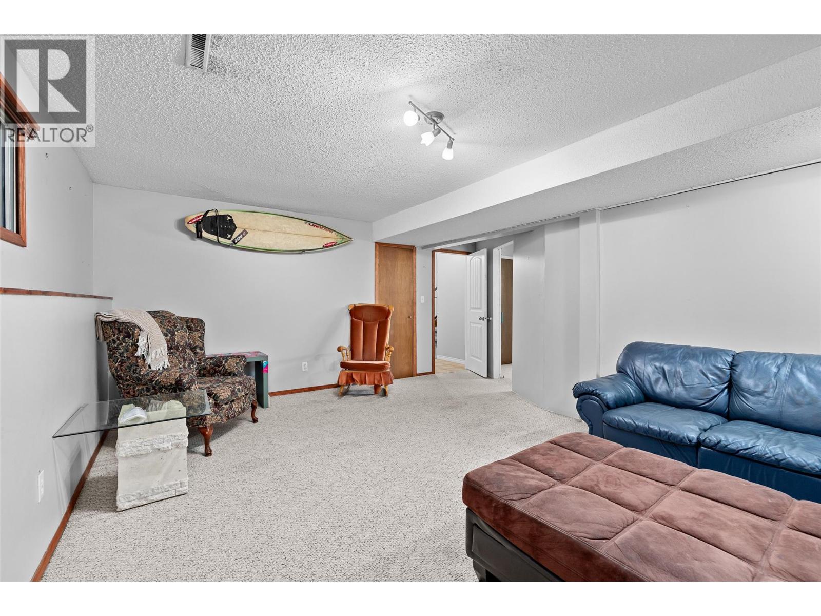 1394 Lombardy Square